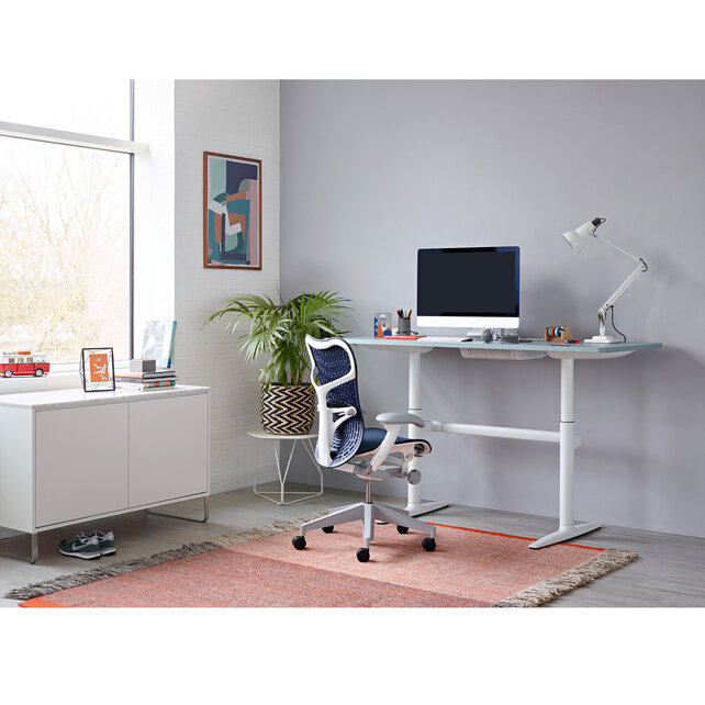 Herman Miller Mirra 2 Butterfly Graphite