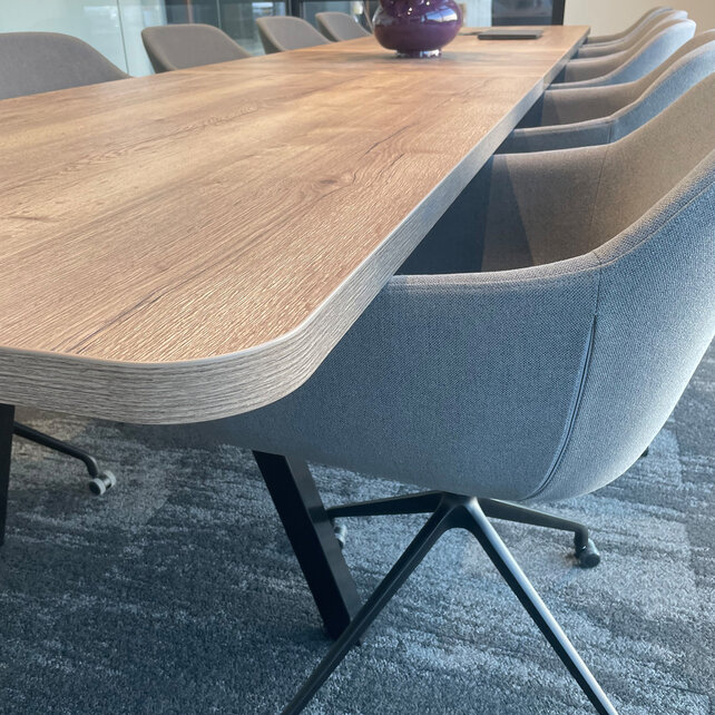 Grote vergadertafel LAB Mr Big Grote vergadertafel LAB Mr Big