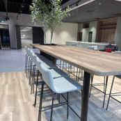 Vergadertafel Botaniq high