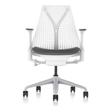 Herman Miller Sayl wit