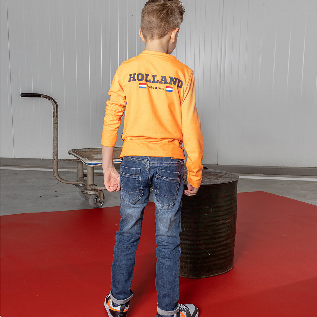 Longsleeve (orange clownfish)