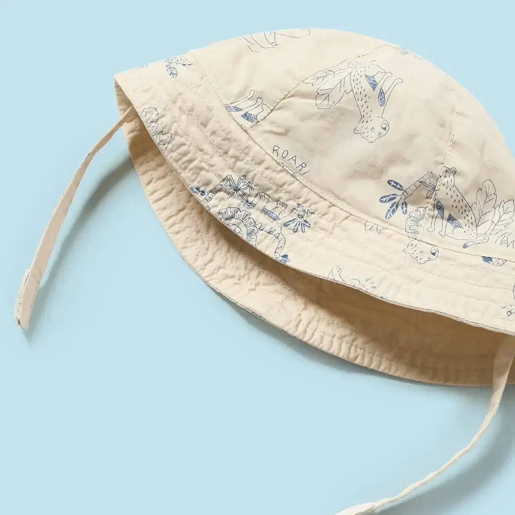Kort broekje met reversible zonnehoedje (cream)