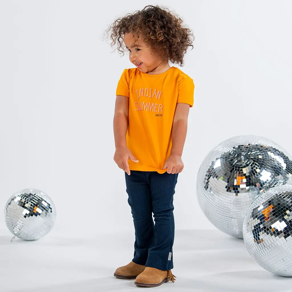 T-shirtje B. Blush (dk. cheddar)