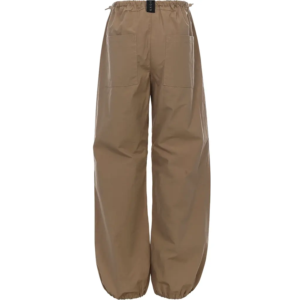 Broek (earth)