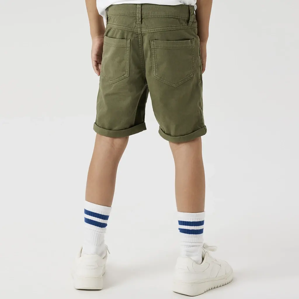 Nette korte broek twill SLIM FIT Silas (deep lichen green)