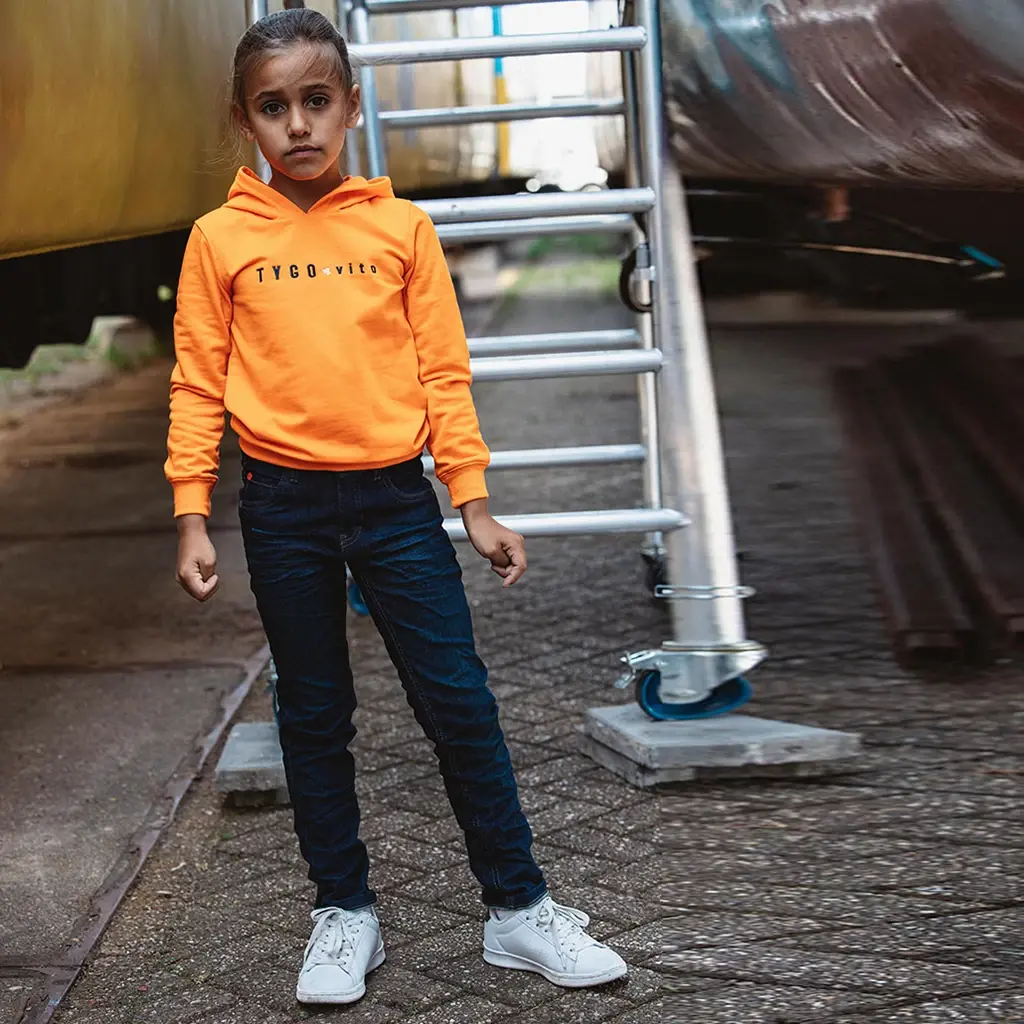 Trui hoodie (orange clownfish)