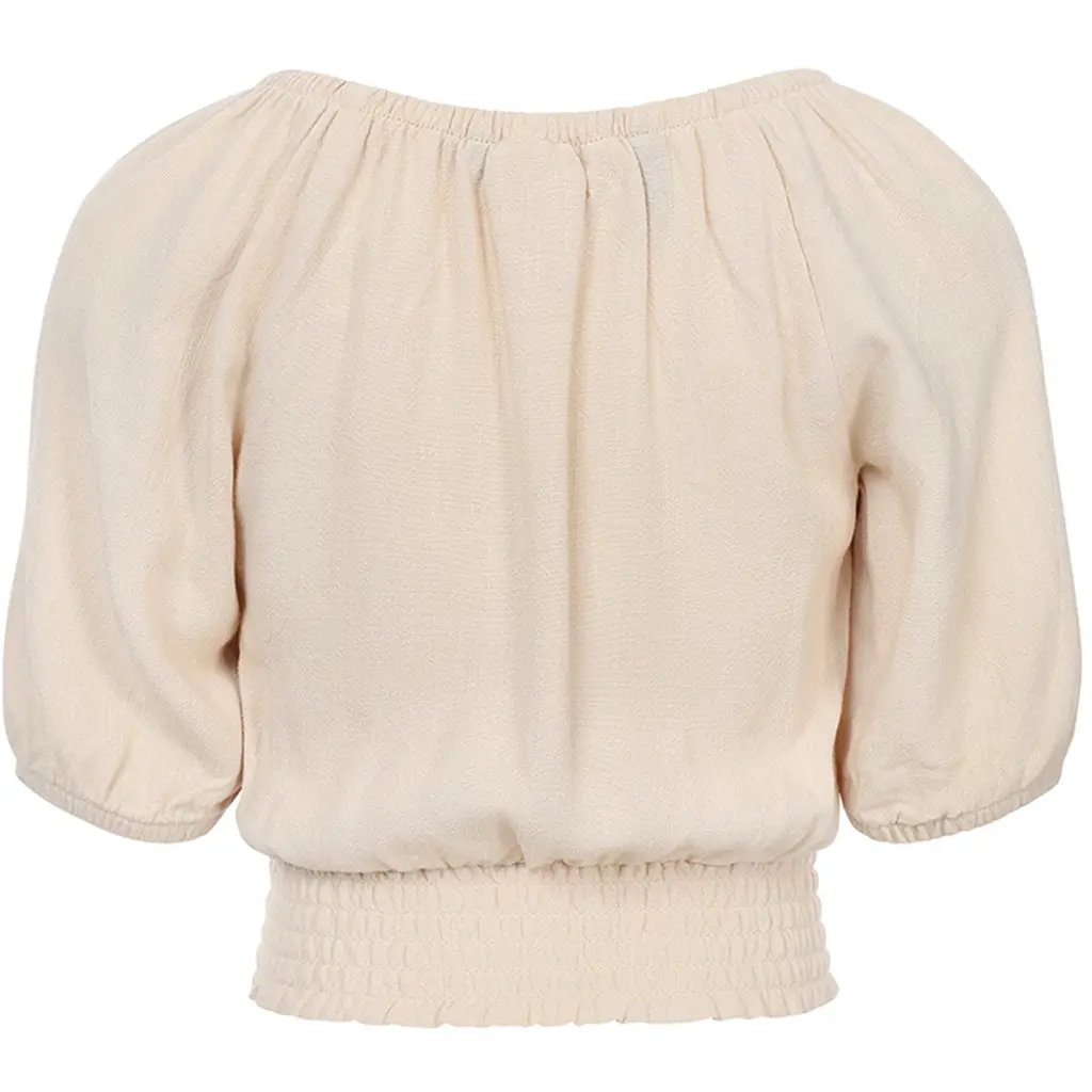 Top (apricot cream)