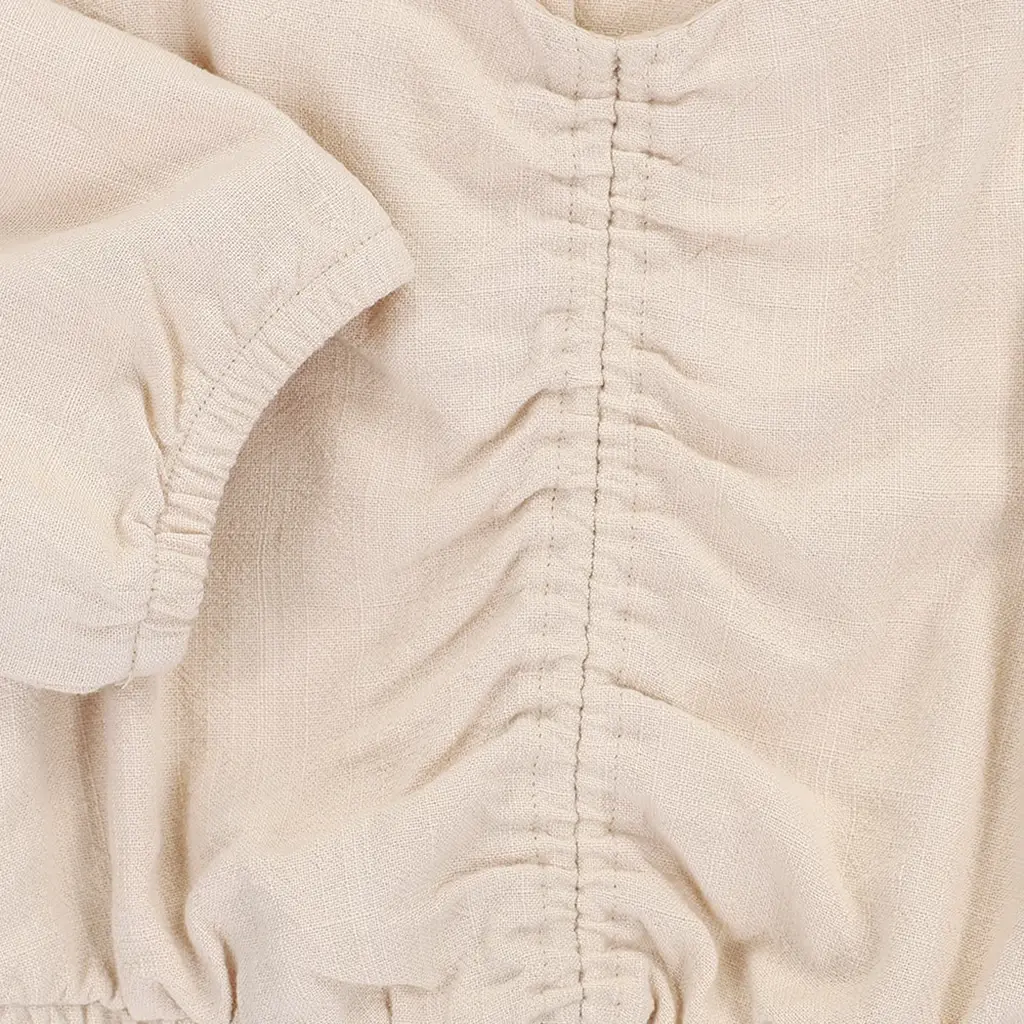 Top (apricot cream)