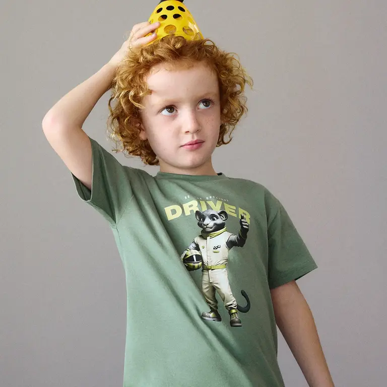 T-shirt (green)