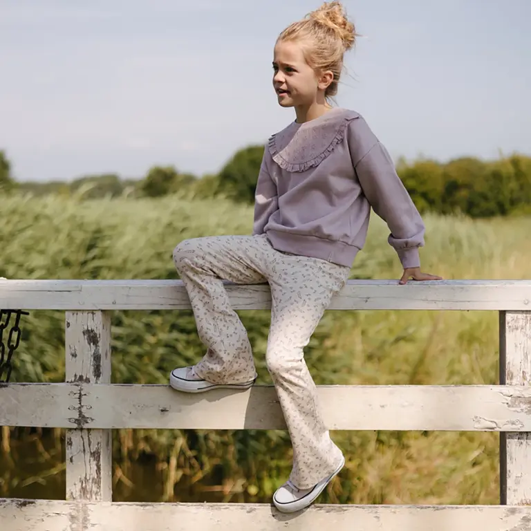 Broek flared Brenda (aop purple flower)