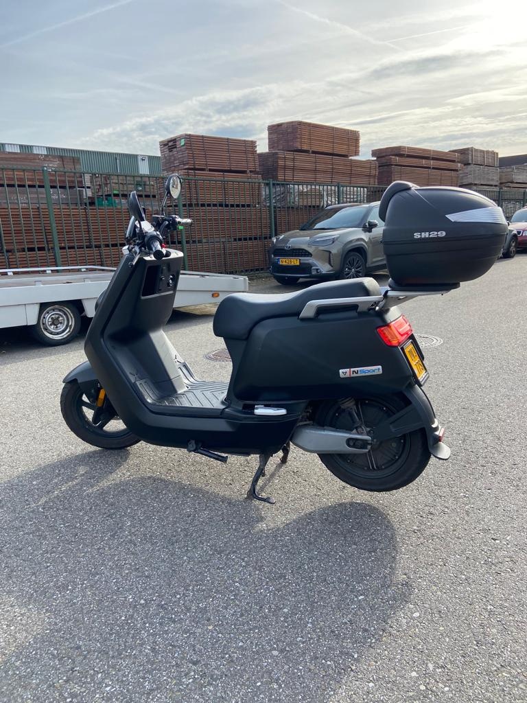 NIU NQI 45KM/U Zwart 2019