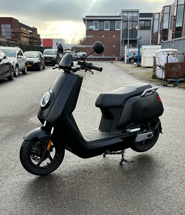 NIU N1S 25KM/U mat zwart 2018