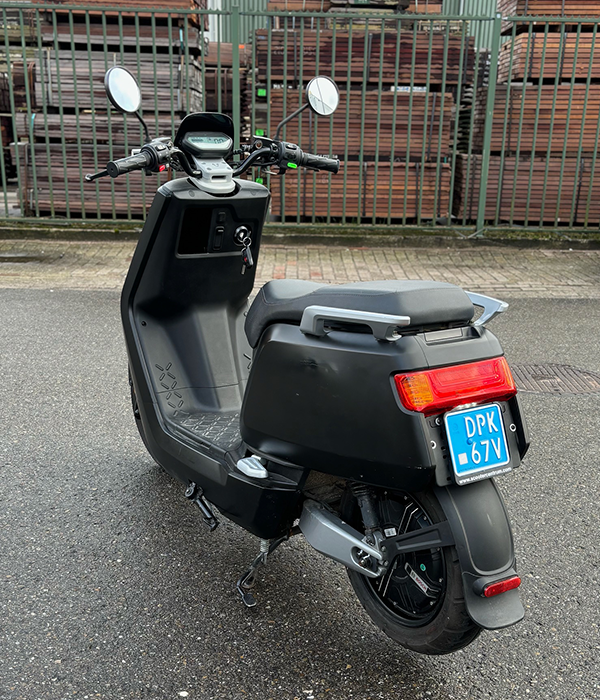 NIU N1S 25KM/U mat zwart 2018