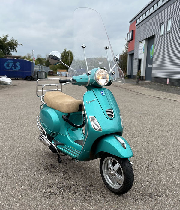 Vespa LX 25KM/U 2013