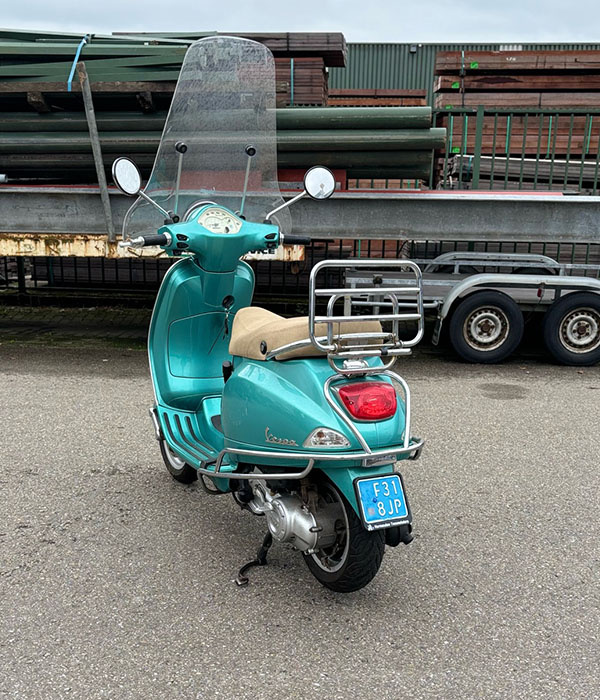 Vespa LX 25KM/U 2013