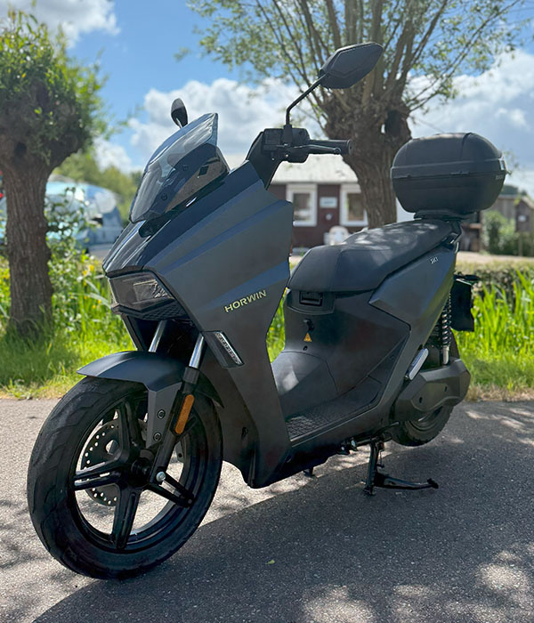 Horwin SK1 45km/u Mat Antraciet 36ah 2024