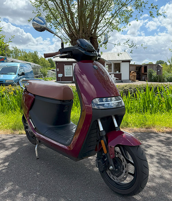Segway E125S 45km/u Ruby Red 2023