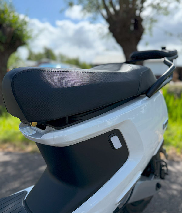 Niu MQI+ Plus Sport 25km/u Wit 2024