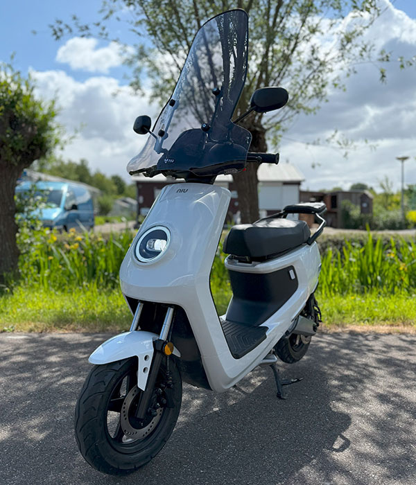 Niu MQI+ Plus Sport 25km/u Wit 2024