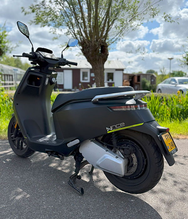 IVA E-GO NCE 45km/u Mat Zwart Longe Range 2023