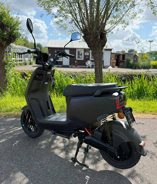 Iva E-GO S4 2.0 25km/u Kameleon 2025