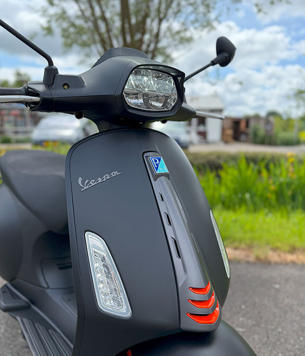 Vespa Sprint S 45k/u Elettrica Matzwart 2025