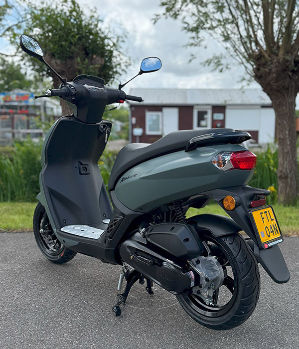 Peugeot Kisbee 45km/u EURO 5 Adventure Green