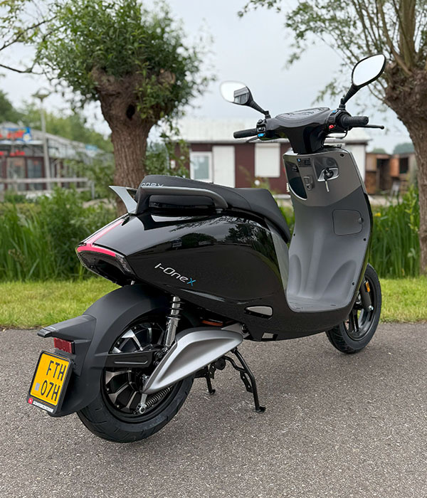 Kymco I-One X 45km/u Grijs - Zwart