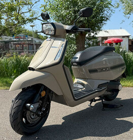 Lambretta Lambretta X Series X300 SR White Latte