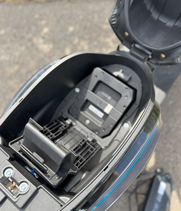 SYM E-Mio elektrisch 45km/u Satin Submarine Blue 2025