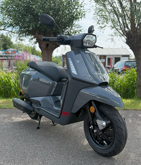 Lambretta X 125cc Scuro Grey 2025