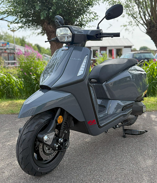 Lambretta X 125cc Scuro Grey 2025