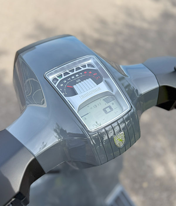 Lambretta X 125cc Scuro Grey 2025