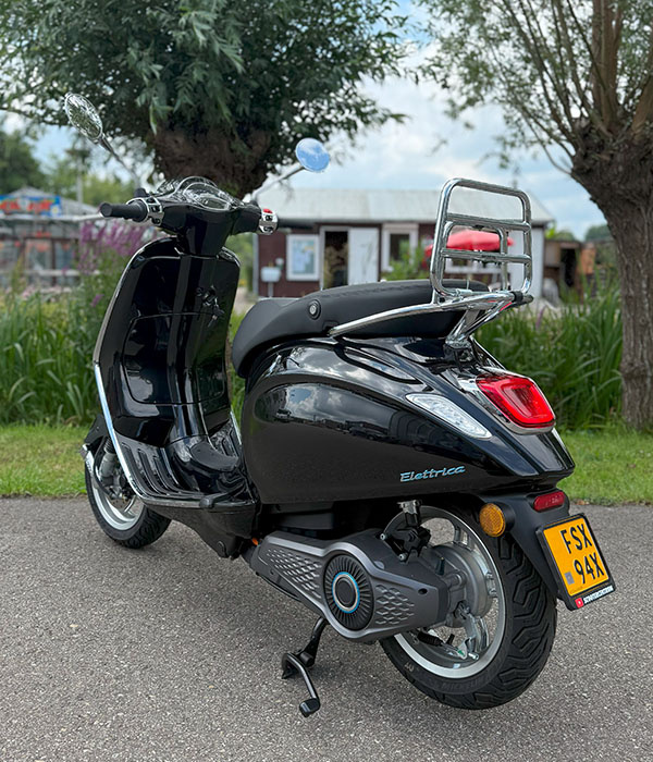 Vespa Primavera Elettrica 45km Nero Convinto 48V 48AH
