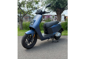IVA NCE Pro S Matblauw 90km/u Motorscooter 2023