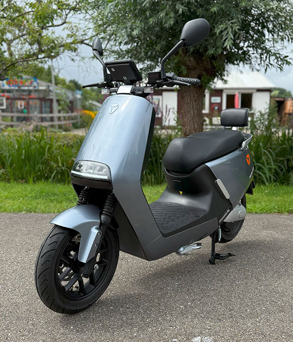 Yadea G5 45km/u Grey 2025