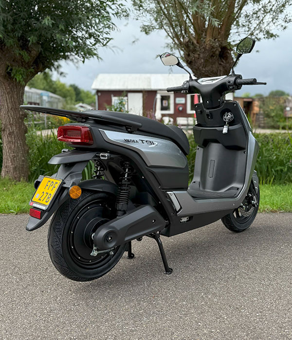 Yadea T9L 45km/u Grijs