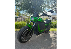 E-ZEUS Pro Elektrische Motorfiets Groen 110km/u - 2023