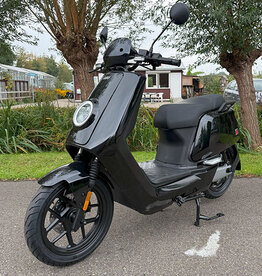 Niu Niu NQi GTS Standard 45km/u Zwart 2025