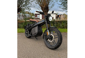 BREKR Model B4000 – Stijlvol, krachtig en in topvorm!