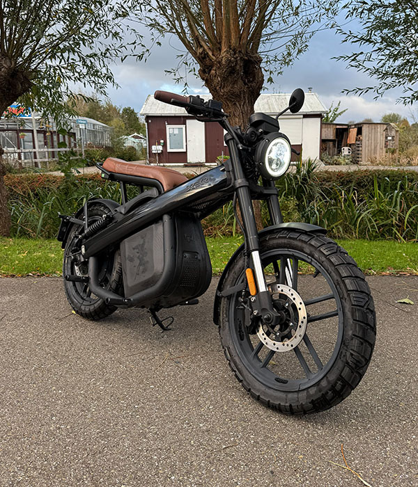 BREKR Model B4000 – Stijlvol, krachtig en in topvorm!