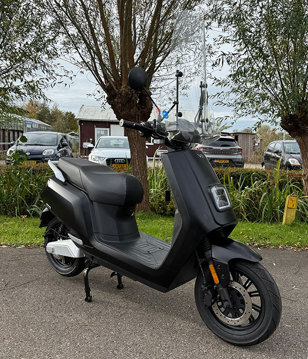 IVA E-GO S5 45km/u Zwart 2025