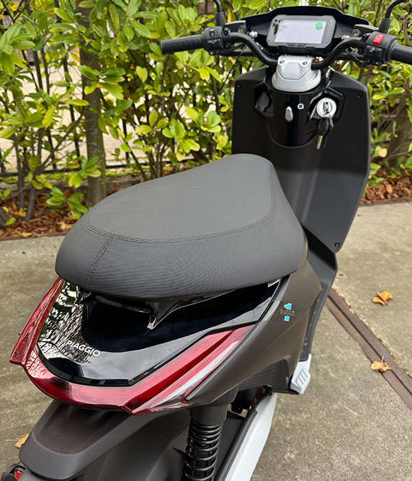 Piaggio One 45km/u Zwart 2023 Opknapper