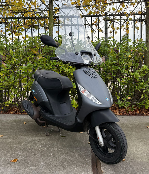 Piaggio Zip 25km/u Grijs 2017 Opknapper