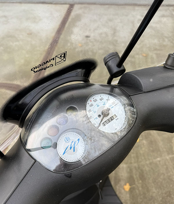 Piaggio Zip 25km/u Grijs 2017 Opknapper