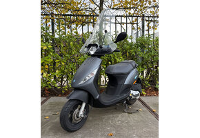 Piaggio Zip 25km/u Grijs 2017 Opknapper