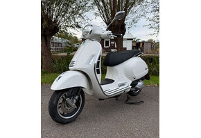 Vespa GTS 300 Wit 2025