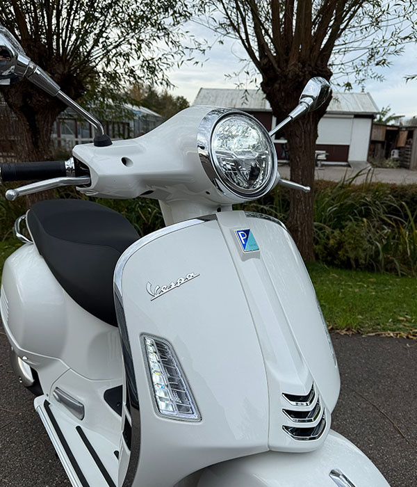 Vespa GTS 300 Wit 2025