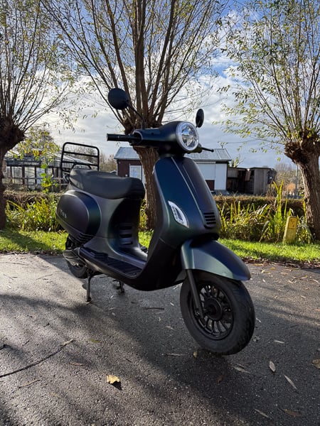 IVA Lux Electric 2.0 45km/u Kameleon 2025