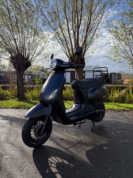 IVA Lux Electric 2.0 45km/u Kameleon 2025